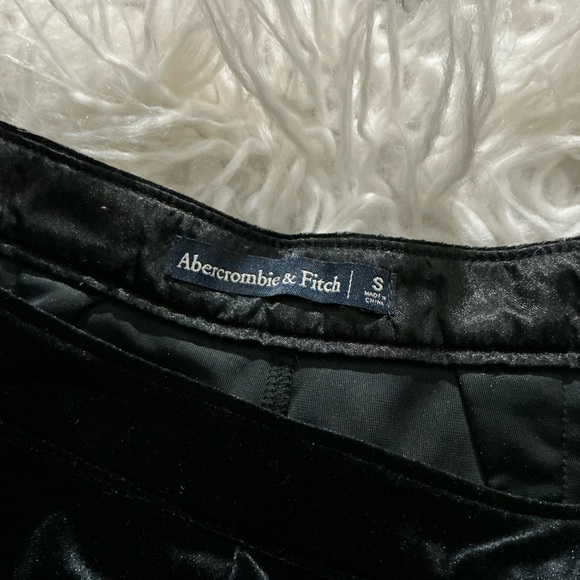 Abercrombie Wide Leg Crop‎ Black Velvet Pants - Picture 2 of 4